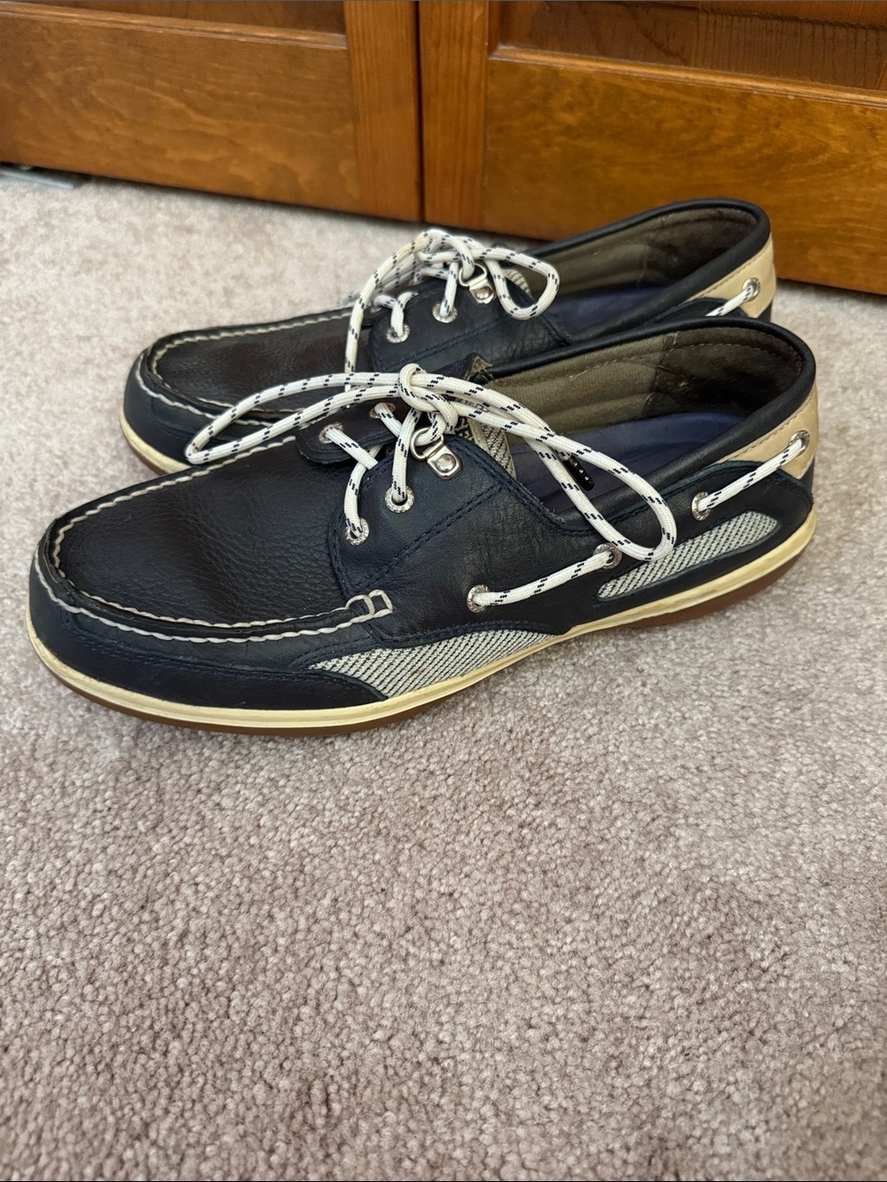 Sebago Women’s Castine Navy Dockside Boat Shoes sz 9